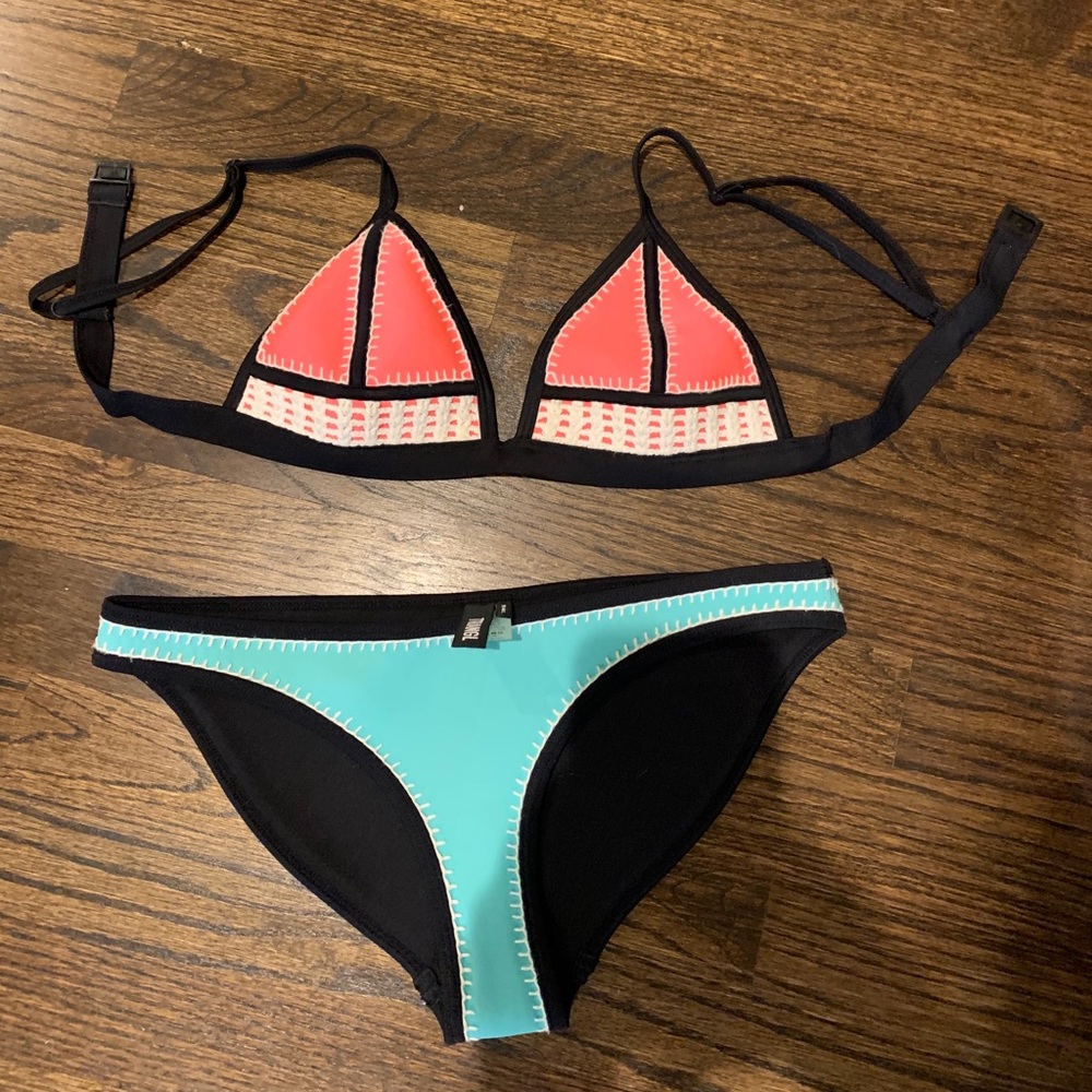 Triangl bathing suit set